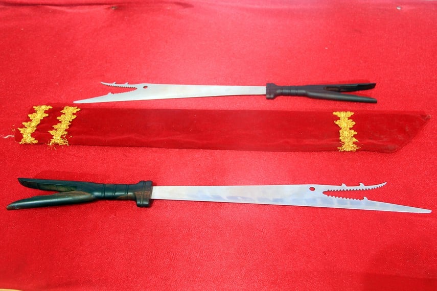 Senjata Tradisional Pedang Bara Sangihe