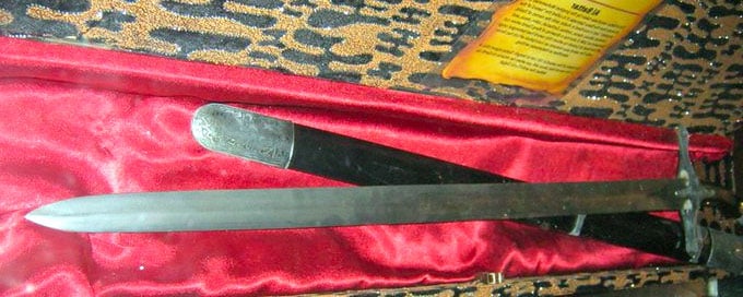 Senjata Tradisional Pedang Jambi