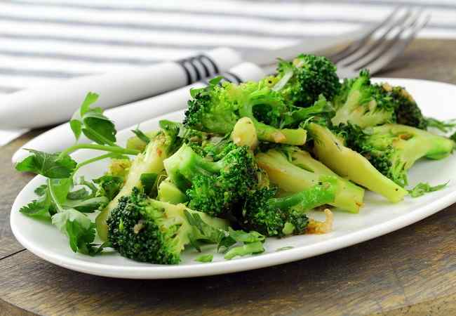 Brokoli dan Sayuran Hijau