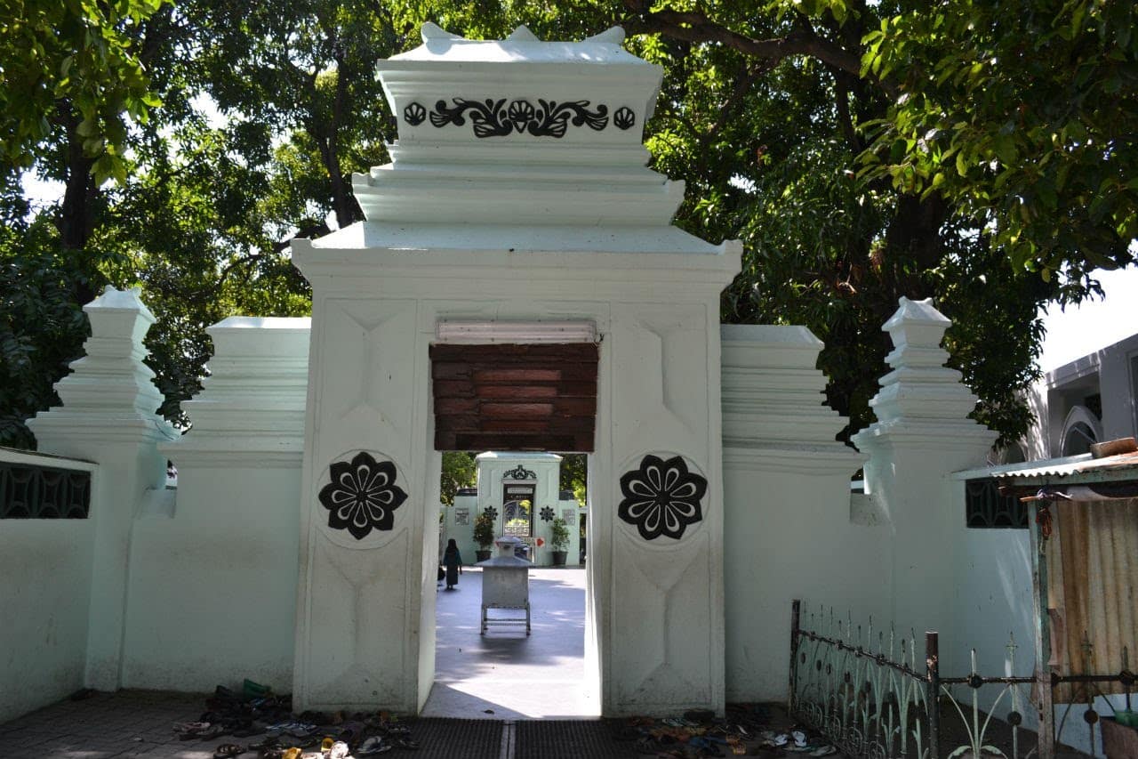 Makam Walisongo yang ada di Jawa