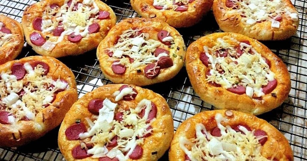Pembuatan Resep Dari Pizza Mini